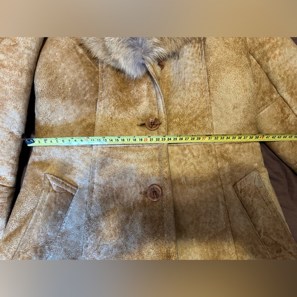 COSA NOVA Vintage Shearling Coat with Fur Collar - Picture 9 of 12